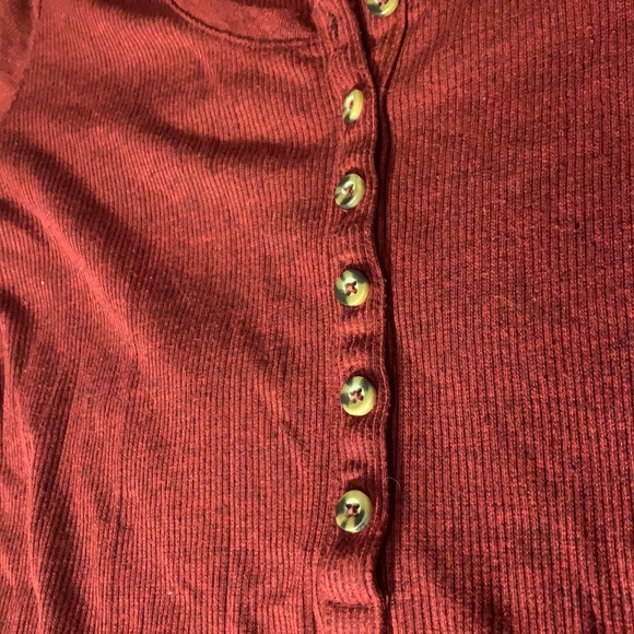 Old Navy Top SZ Small Burgundy - Picture 4 of 4